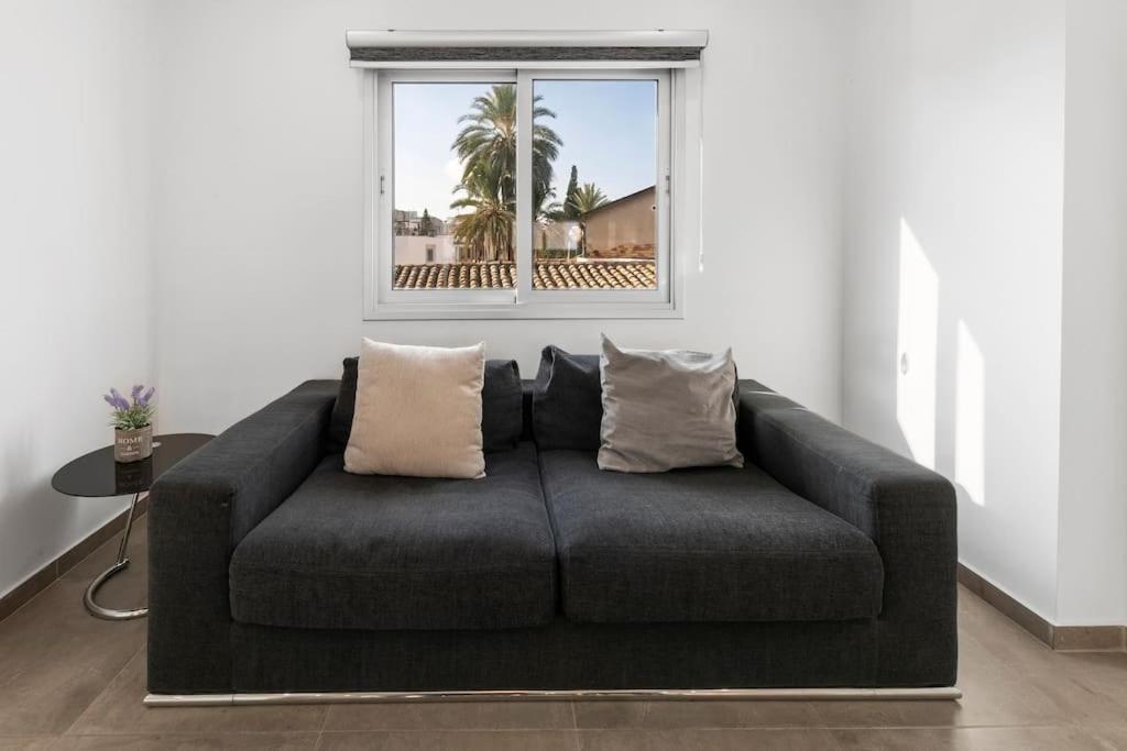 Apartman Glabur - The Luxurious 3 Bdr - Cozy Newly Renovated, Nicosia Ayios Dhometios