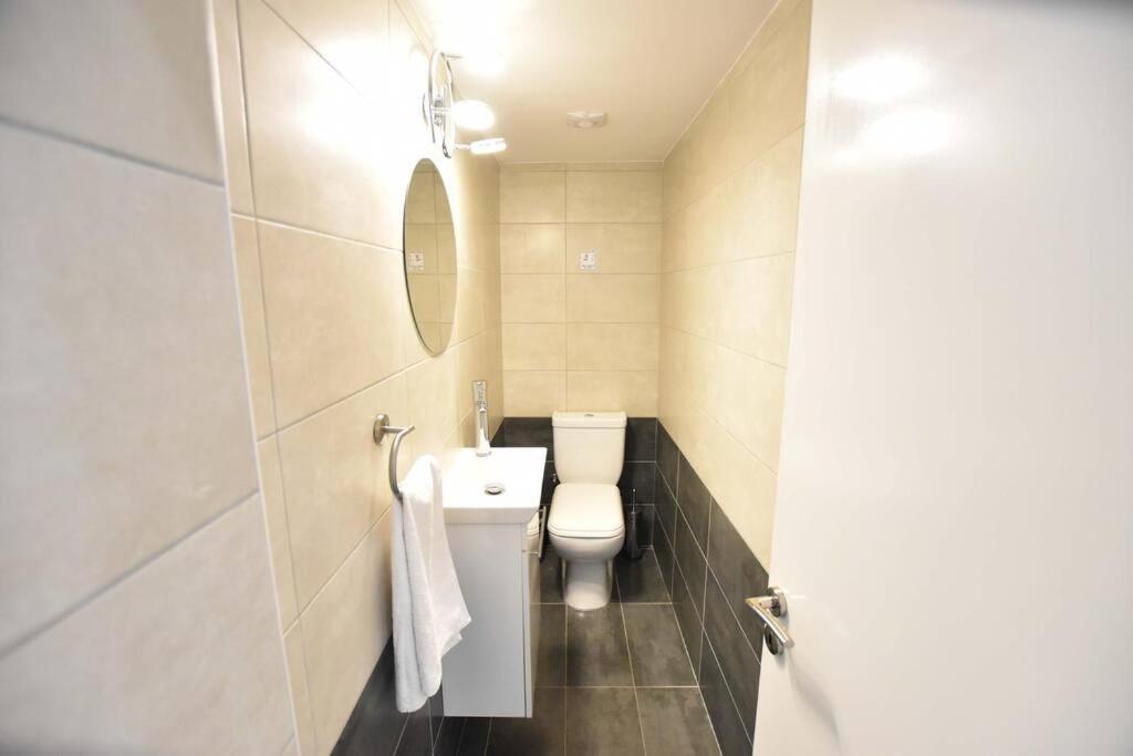 Glabur - The Luxurious 3 Bdr - Cozy Newly Renovated, Nicosia Apartman Ayios Dhometios
