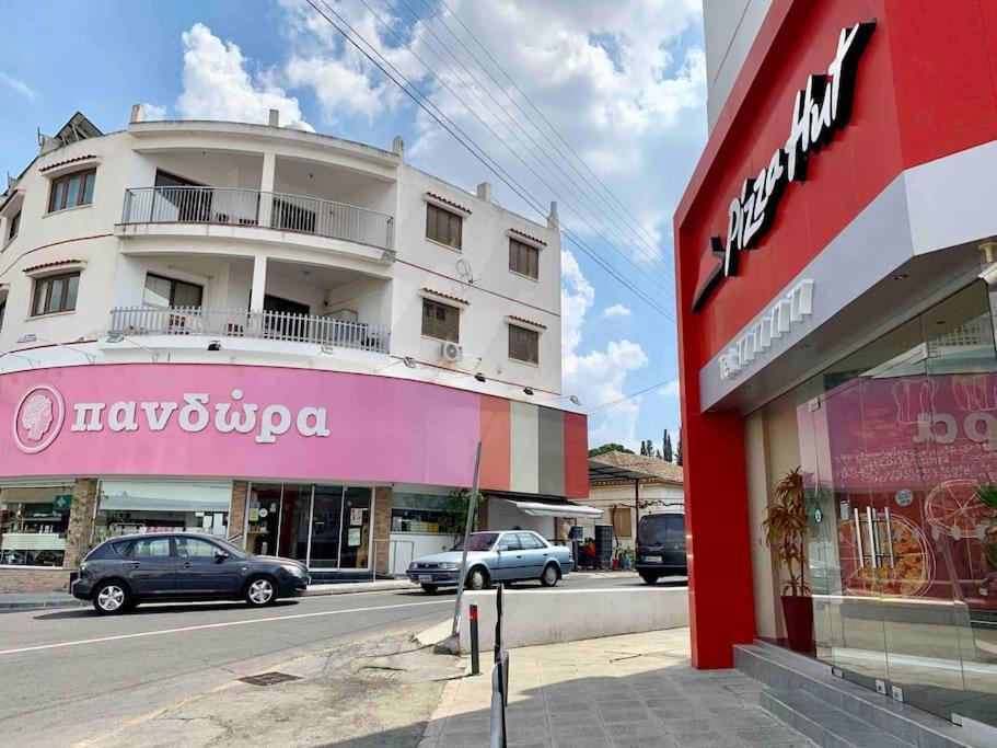 Apartman Glabur - The Luxurious 3 Bdr - Cozy Newly Renovated, Nicosia Ayios Dhometios